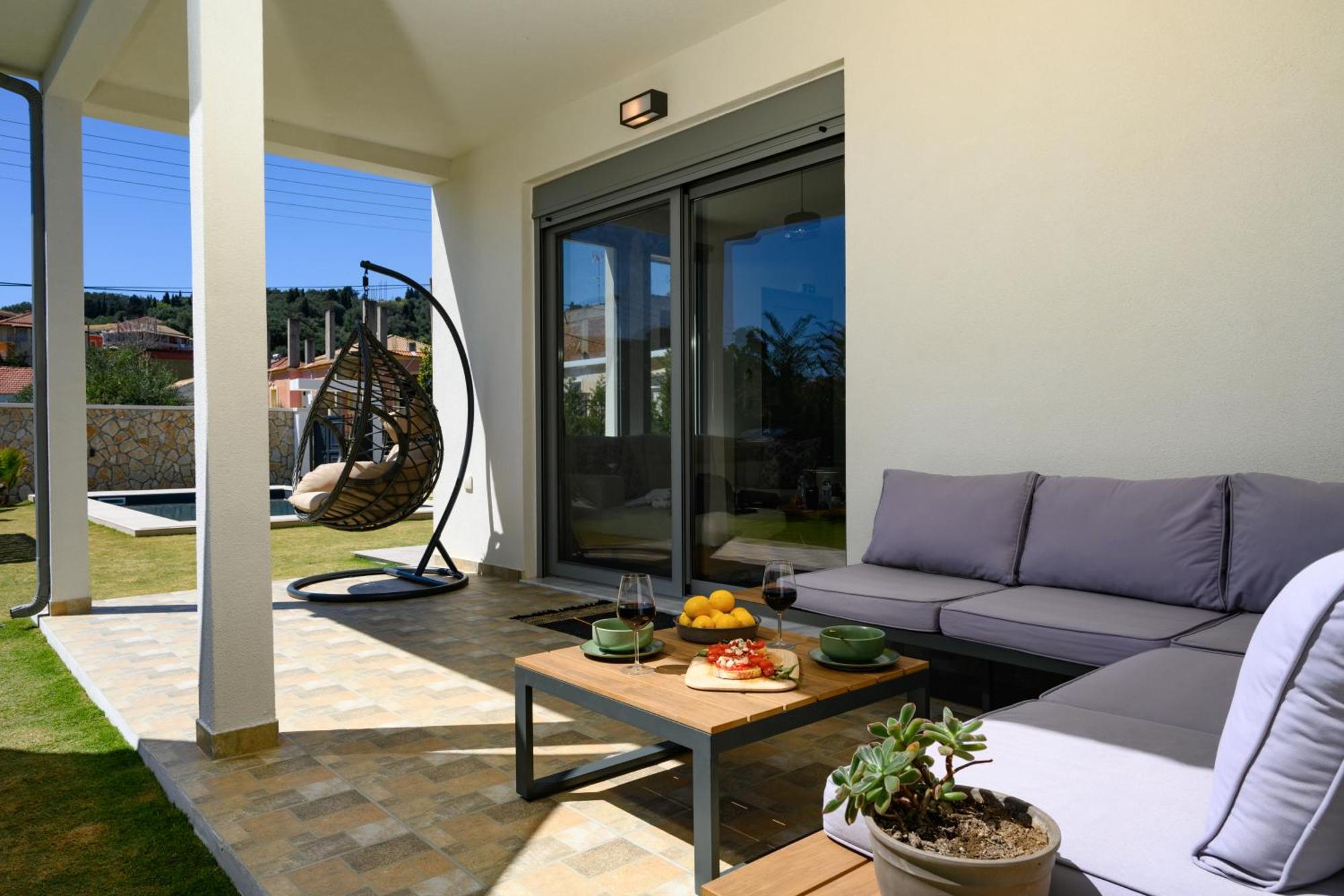 Villa Rustic Charm *