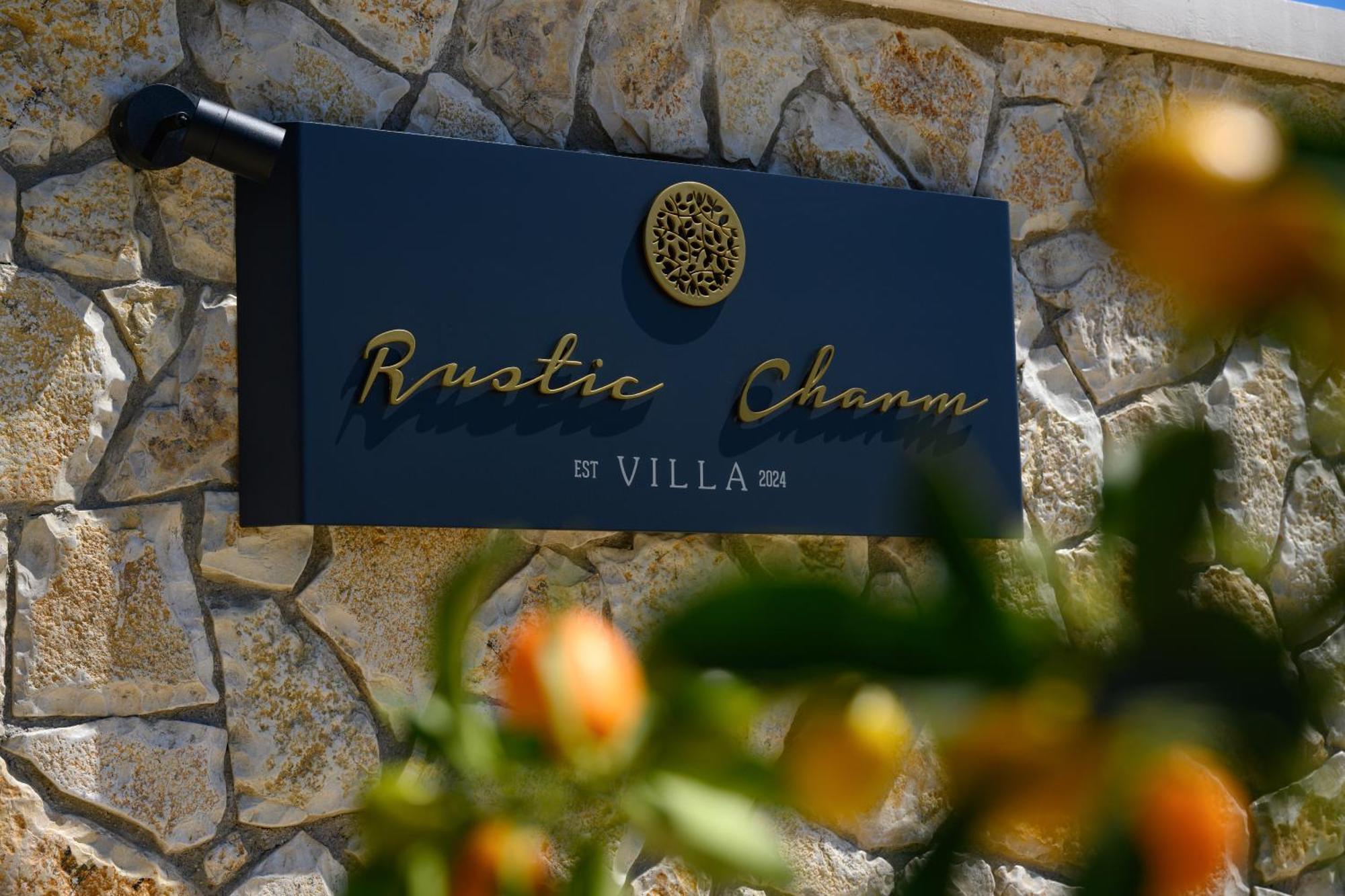 Rustic Charm Villa Petrití